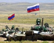 Oroszország egyre több csapatot mozgósít Irán északi határán