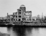Az első atombombát 74 éve dobták le