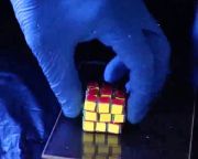 Rubik-kockát készítettek polimerekből vegyészek adattárolás céljából