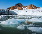 Gyorsabban olvadhatnak Grönland legnagyobb gleccserei az eddig becsültnél