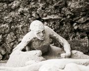 Tizenöt perc alatt végzett Pompeji lakóival a Vezúv kitörésekor kialakult vulkanikus törmelékár