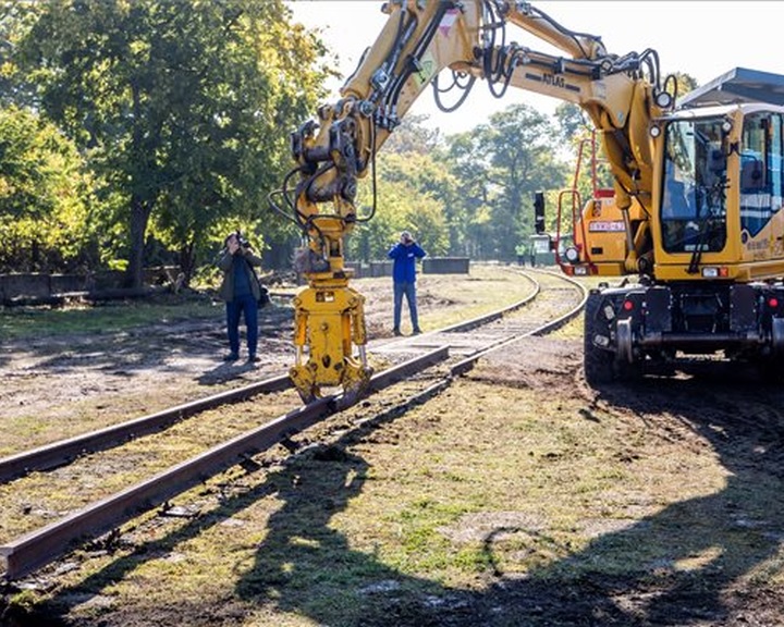 Lerakták a Budapest-Belgrád vasútvonal korszerűsítésének alapkövét