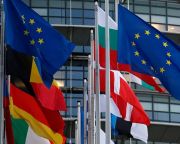 A globális minimumadó bevezetése mellett foglalt állást az EP