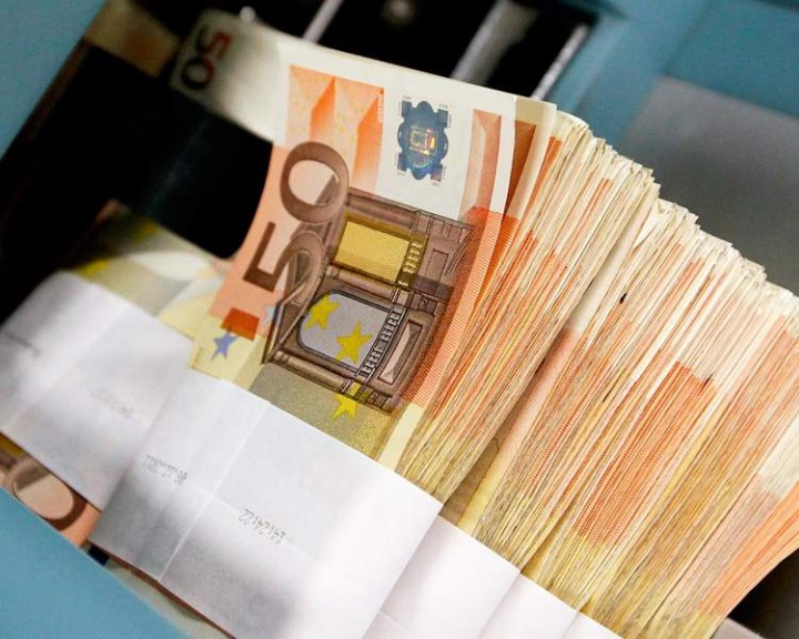 Egymilliárd eurós pénzügyi támogatást hagyott jóvá az EU Ukrajna számára