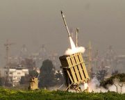 Izrael megerősíti rakétavédelmi rendszerét