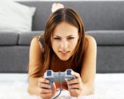 Már több nő játszik online mint férfi