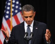 Obama a katonai költségvetés növelésének jóváhagyását kérte