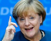 Merkel és Hollande szerint nem gond, hogy Ciprasz Moszkvában tárgyal