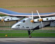 Ismét úton a Solar Impulse 2 napelemes repülőgép