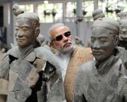Az indiai kormányfő Pekingben konstruktív tárgyalásokon van túl