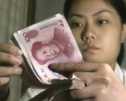 A gazdaságélénkítés lehet Peking elsődleges célja a jüan gyengítésével