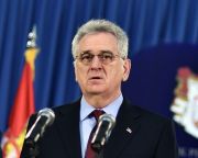 Szerbia nem csatlakozik a NATO-hoz, fenntartja a katonai semlegességet