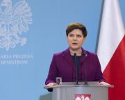 Szydlo: Lengyelország jelenleg nem tud migránsokat fogadni