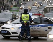 Lopott autókat lesz képes megbénítani az orosz rendőrség műholdról