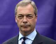 Távozik a UKIP éléről Nigel Farage