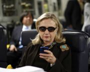 Clinton szerint az orosz titkosszolgálat áll az e-mail botrány mögött