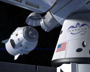 Több űrhajóst szállíthat a SpaceX az ISS-re