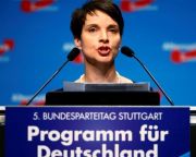 Merkel pártját megelőzte az AfD