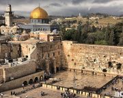 Izrael felfüggeszti együttműködését az UNESCO-val
