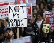 Folytatódtak a Trump-ellenes tüntetések az USA több városában