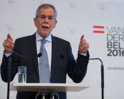 Ausztria: Alexander Van der Bellen nyerte az államfőválasztást