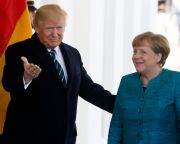 Trump a közös érdekeket hangsúlyozta a Merkellel tartott találkozója után