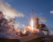 Kémműholdat lőtt fel a SpaceX