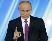 Putyin: Oroszország kész új nukleáris és nem nukleáris fegyvereket kifejleszteni