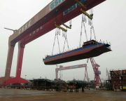 Kína első elektromos teherhajója 2300 tonna szenet szállít