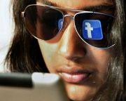 Újabb volt Facebook-vezető bírálta a platformot