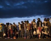 Pew: milliók tervezik, hogy Afrikából Európába és az Egyesült Államokba vándorolnak