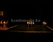Újabb produkcióval lépet fel a komlói néptánccsoport