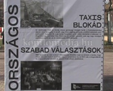 A rendszerváltásra emlékeznek a Városház téren
